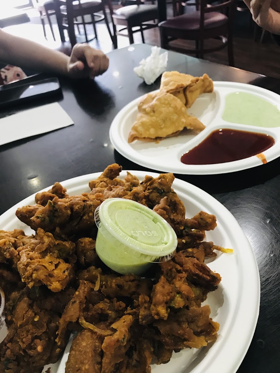 Shiney's Sweets & Restaurant Photo 9